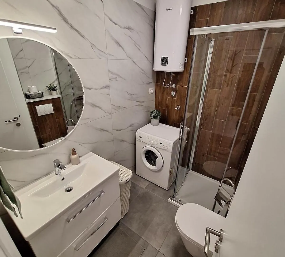 פולה Apartment Ivko - Private Parking 0*,  קרואטיה